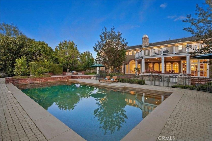2061 Skyline Dr - photo 8
