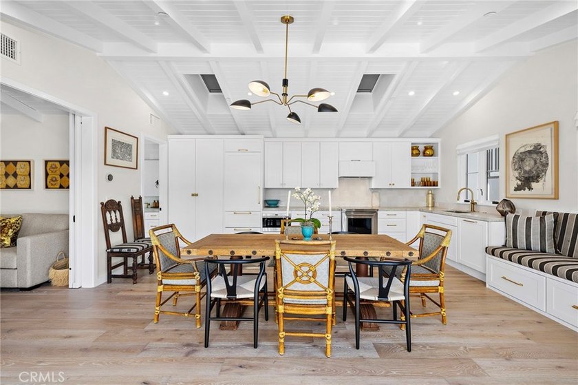 Nestled in one of Laguna Beach's most sought-after neighborhoods - photo 4