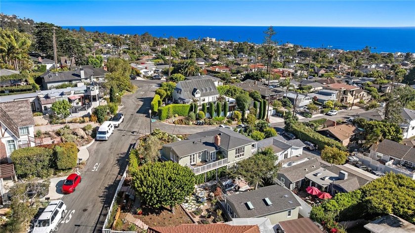 Nestled in one of Laguna Beach's most sought-after neighborhoods - photo 10