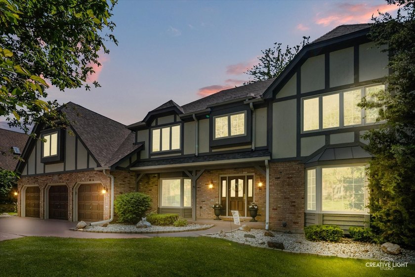 Tucked within the prestigious Royal Fox community, this - photo 3