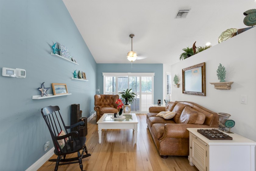 Enjoy a rare opportunity to own a spacious single-story ranch - photo 4