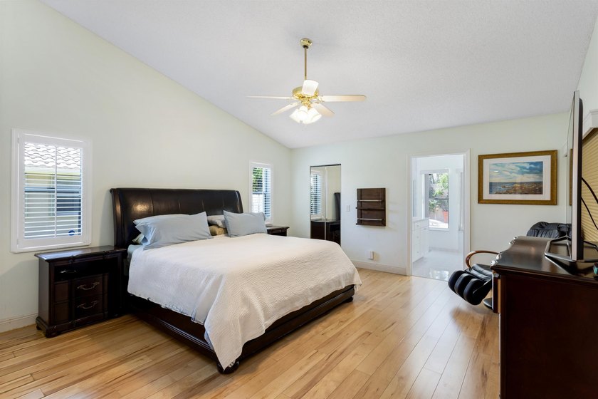 Enjoy a rare opportunity to own a spacious single-story ranch - photo 8