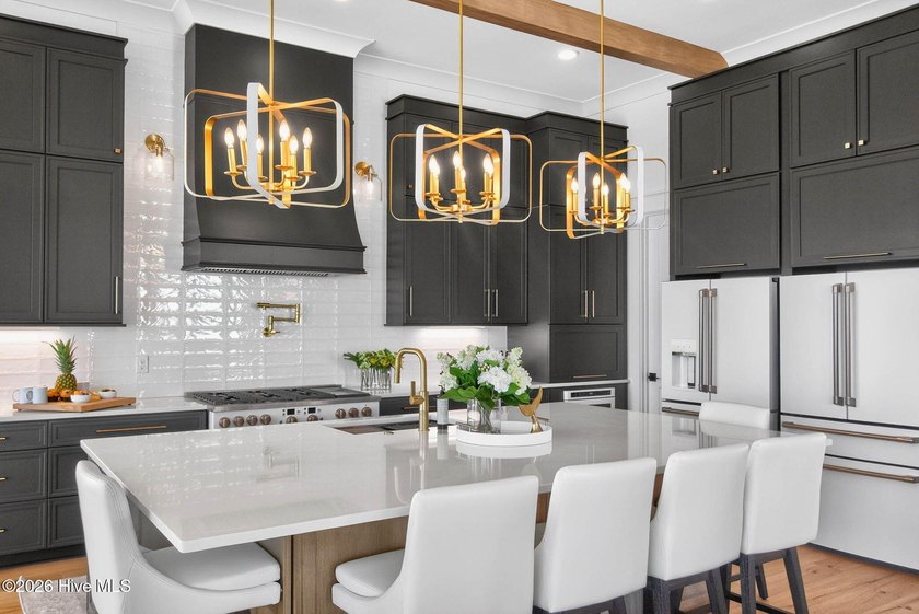 Welcome to 47 Grand View Drive in the exclusive gated community - photo 15