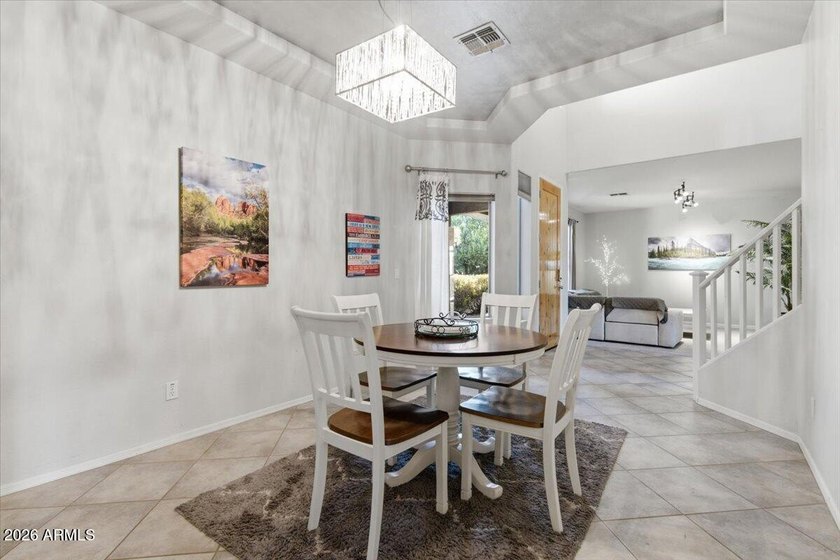 GREAT LOCATION + LARGE GOLF COURSE LOT! Situated on the 4th - photo 17