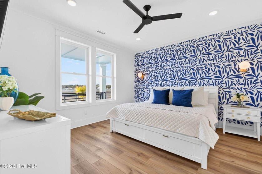 Welcome to 47 Grand View Drive in the exclusive gated community - photo 33