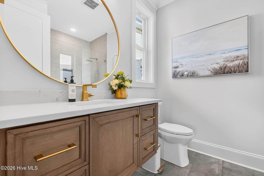 Welcome to 47 Grand View Drive in the exclusive gated community - photo 38