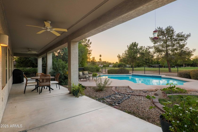 GREAT LOCATION + LARGE GOLF COURSE LOT! Situated on the 4th - photo 49