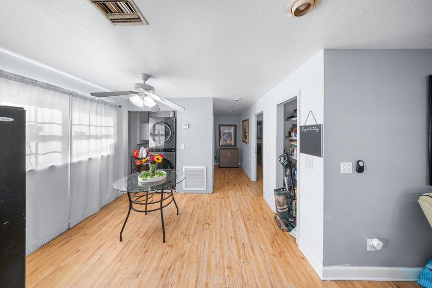 Unique opportunity to own a secluded property in the heart of - photo 6