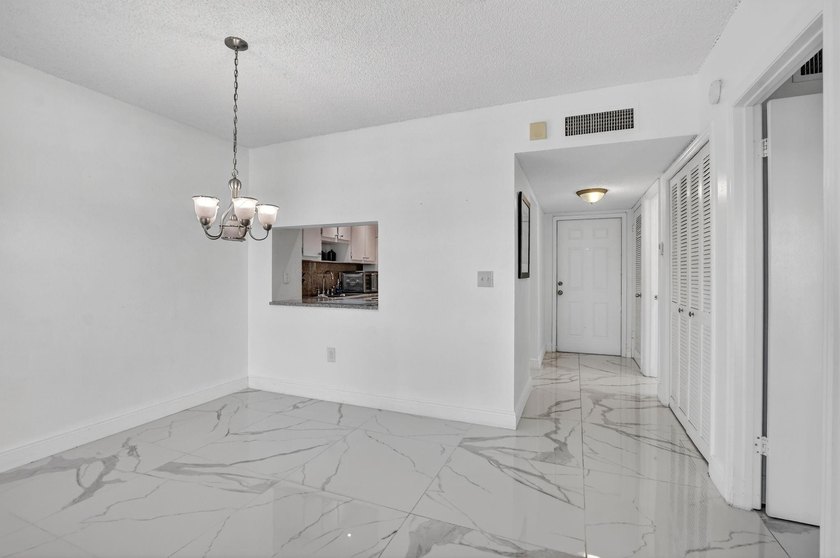 Enjoy relaxed South Florida living in this 1-bedroom, 1.5-bath - photo 6