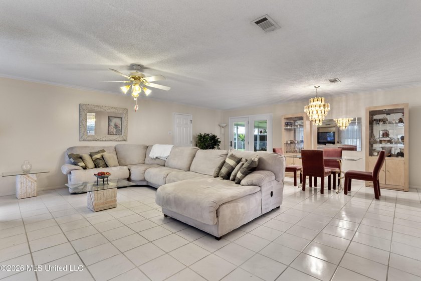Golf Cart Living in Fort Bayou Estates - Solid Brick Home with - photo 4