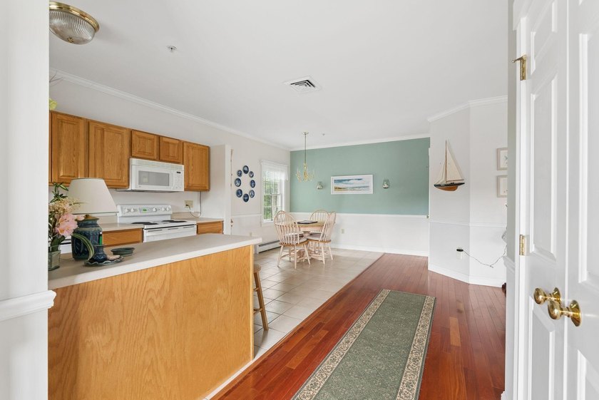 Welcome to 106 Farragut Way, Unit 259, a beautifully maintained - photo 22