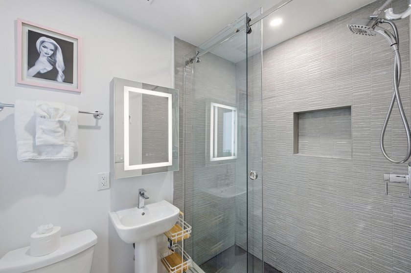 A rare opportunity in the heart of Wilton Manors just a few - photo 49