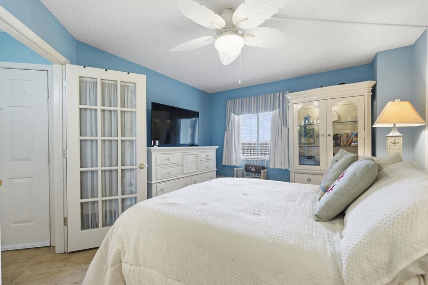 **Must-See Ocean View Condo!** Beautifully decorated 1-bedroom - photo 14