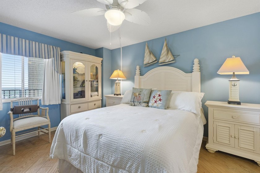 **Must-See Ocean View Condo!** Beautifully decorated 1-bedroom - photo 15