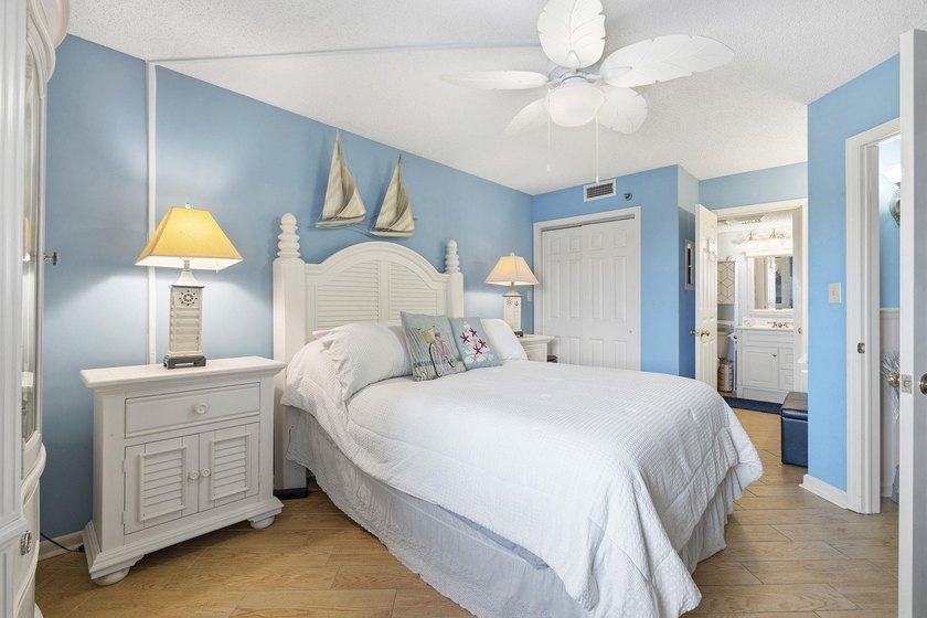 **Must-See Ocean View Condo!** Beautifully decorated 1-bedroom - photo 16