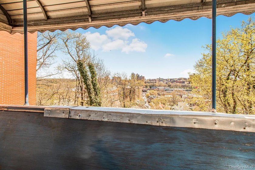 PRICE REDUCTION!!! EXCEPTIONAL INVESTMENT OPPORTUNITY in Prime - photo 8
