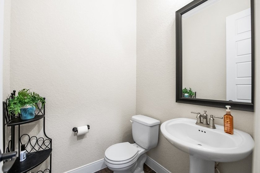 SELLER WILL FINANCE WITH 20% DOWN, 7% INTEREST RATE, BALLOON IN - photo 19