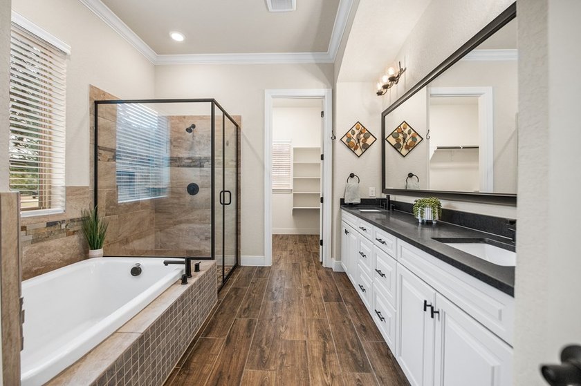 SELLER WILL FINANCE WITH 20% DOWN, 7% INTEREST RATE, BALLOON IN - photo 24