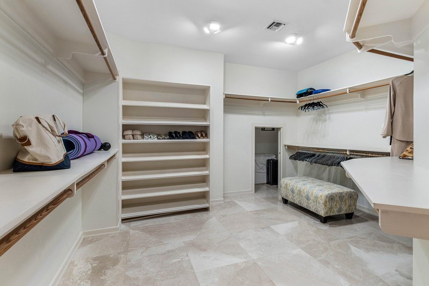 Enjoy exceptional country club living in this beautifully - photo 26