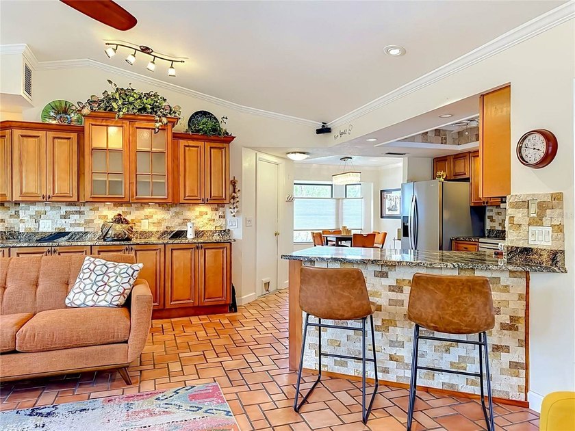 Under contract-accepting backup offers. UNDER CONTRACT - photo 30