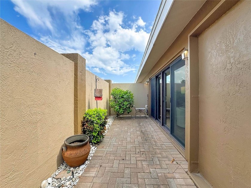 Under contract-accepting backup offers. UNDER CONTRACT - photo 37