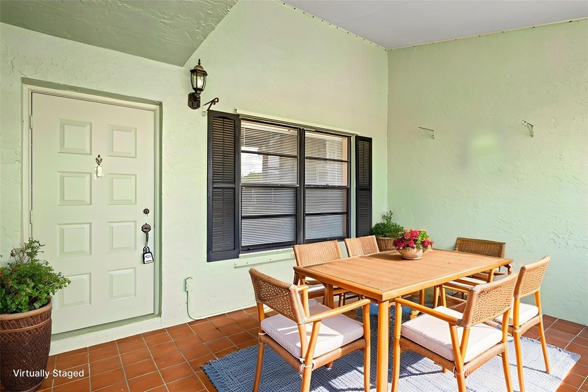 Best value in the Savannah's! No HOPA. This spacious 2br/2ba - photo 2