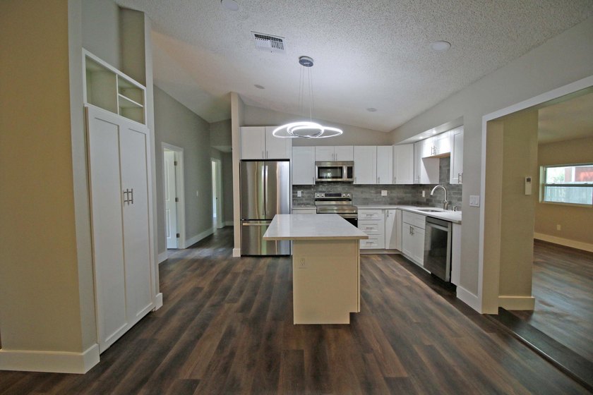 4 BR, 2 BA totally updated. Exterior features all new thermo - photo 4
