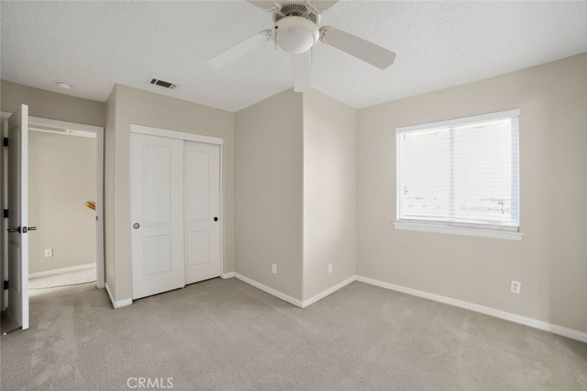 Expansive Victorville residence offering 4650 sq ft of living - photo 29