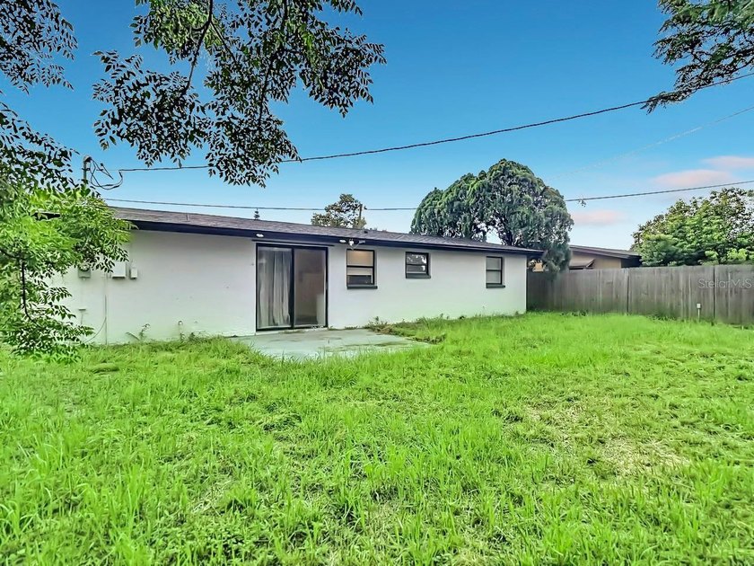 NO HOA. NO CDD. NO FLOOD ZONE. This cozy 2 bedroom 1 bath SMART - photo 34