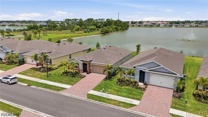 WESTERN SUNSET WATERFRONT VIEWS - NOT IN A FLOOD ZONE - MOST - photo 36