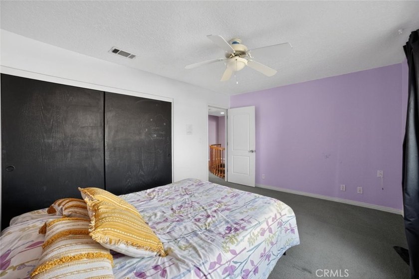 Expansive Victorville residence offering 4650 sq ft of living - photo 36