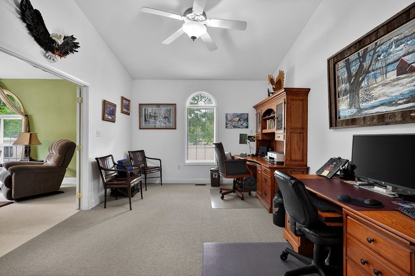 Rare opportunity to acquire a unique residence with hospitality - photo 36