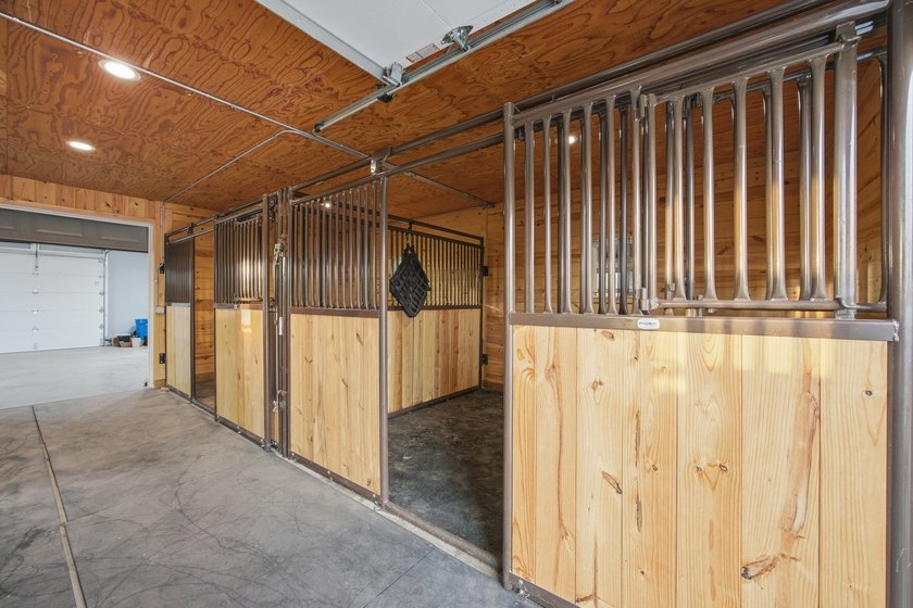 Set on 8.8 picturesque acres in the heart of the countryside - photo 38