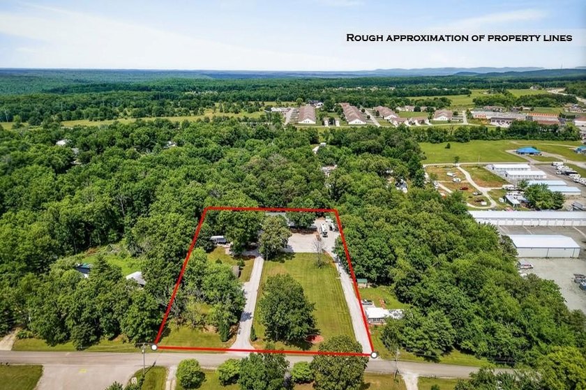 Rare opportunity to acquire a unique residence with hospitality - photo 48