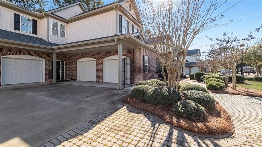 Welcome to 2102 River Oaks Drive, a rare first-floor condo - photo 2
