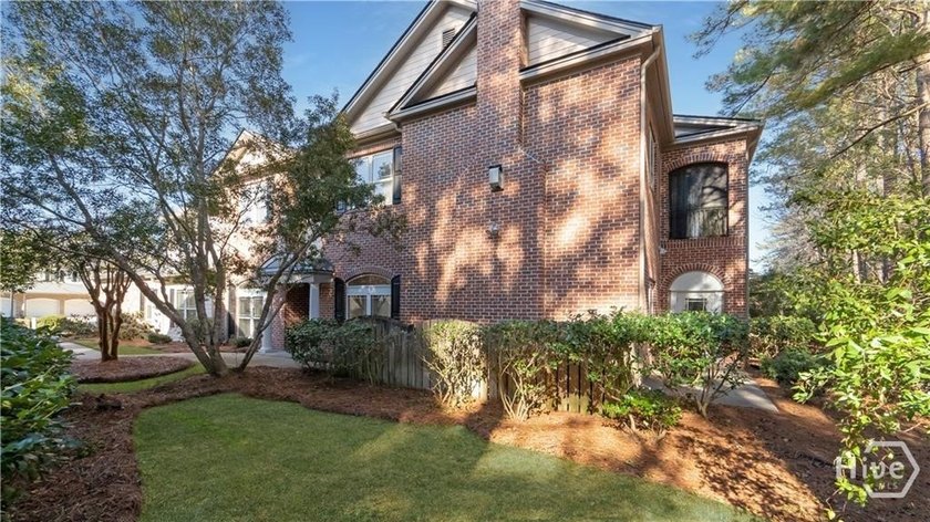 Welcome to 2102 River Oaks Drive, a rare first-floor condo - photo 3