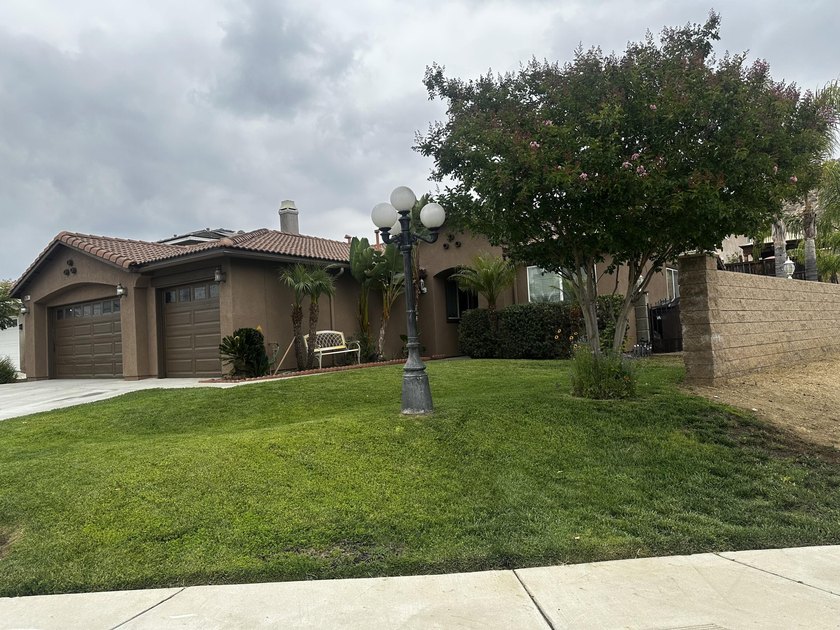 *** Beautiful Single-Story Home in the desirable Moreno Valley - photo 6