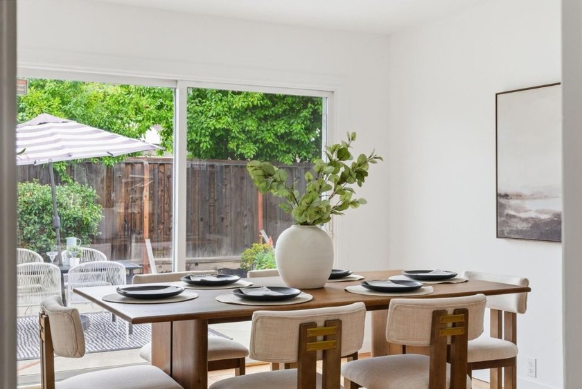 Welcome to this charming and move-in-ready 3-bedroom, 2-bath - photo 8