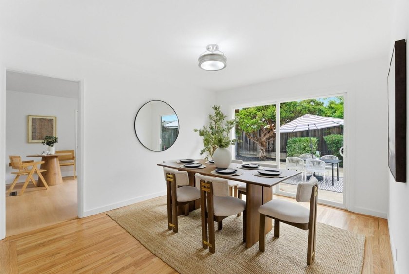 Welcome to this charming and move-in-ready 3-bedroom, 2-bath - photo 9