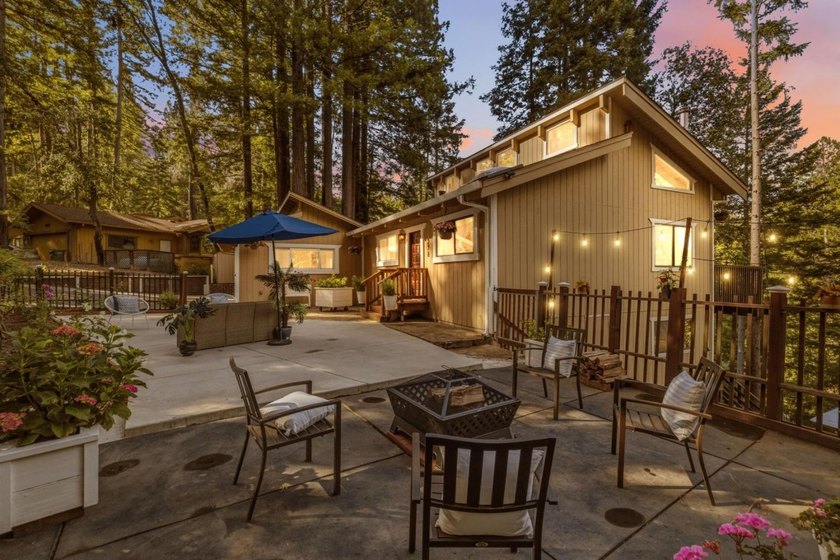 Nestled among the majestic redwoods of Boulder Creek, this - photo 2