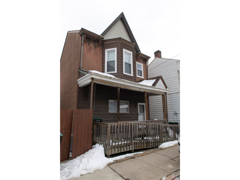 AWESOME HOME FOR SALE! Handicap accessible home just waiting for - photo 4