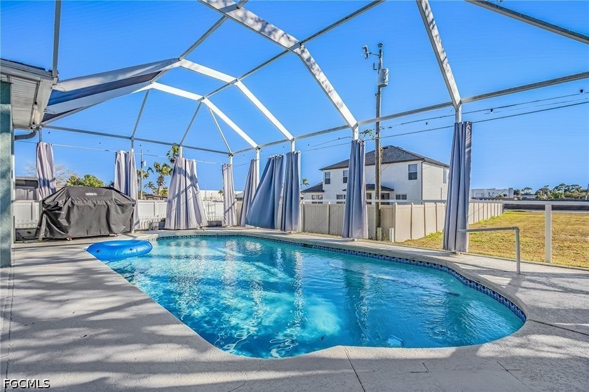 ***OUR LOSS IS YOUR GAIN*** PRICE IMPROVEMENT - MUST SEE POOL - photo 21
