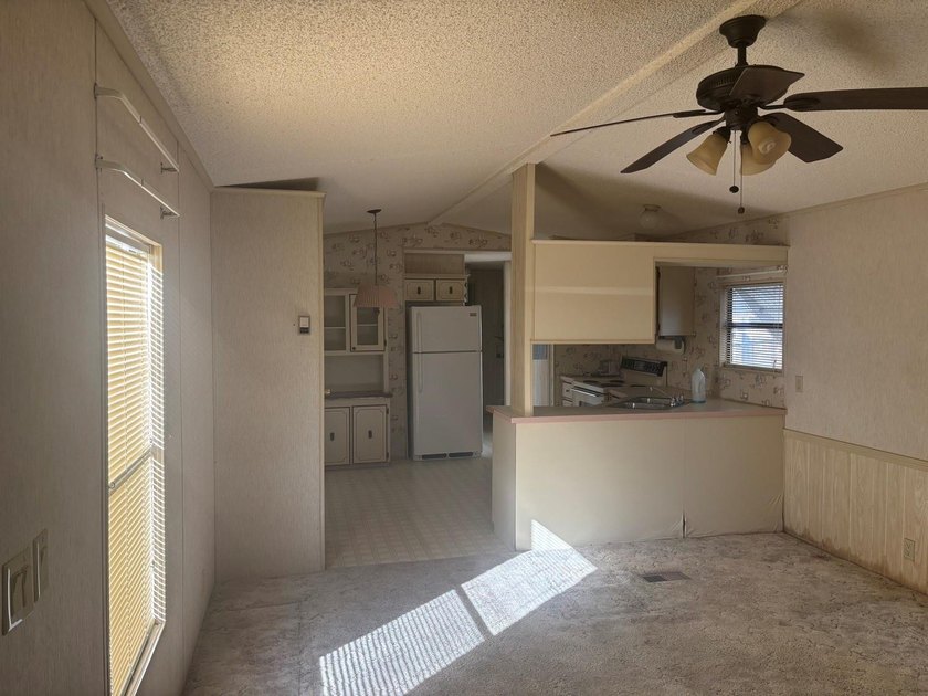 Owner financing available!Welcome to this inviting 784sqft - photo 6