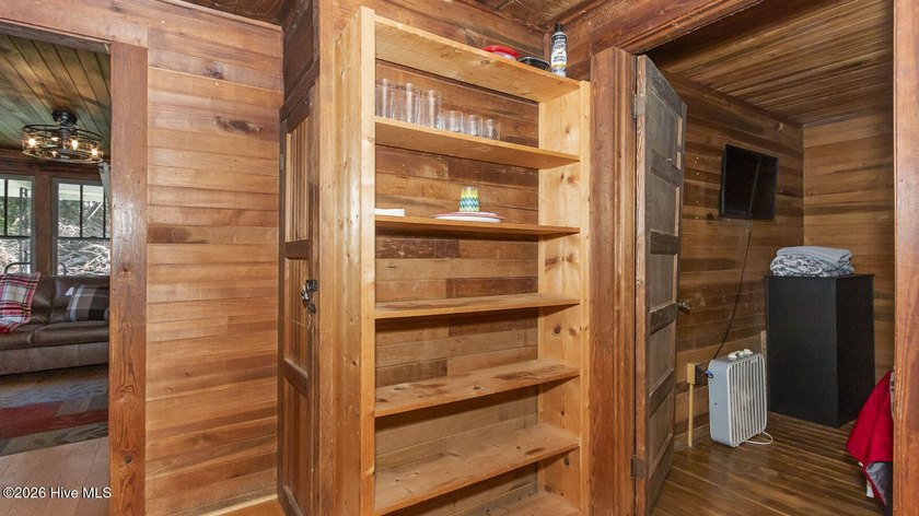 Discover a rare opportunity to own a charming 1940s mountain - photo 42
