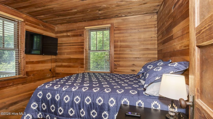 Discover a rare opportunity to own a charming 1940s mountain - photo 48