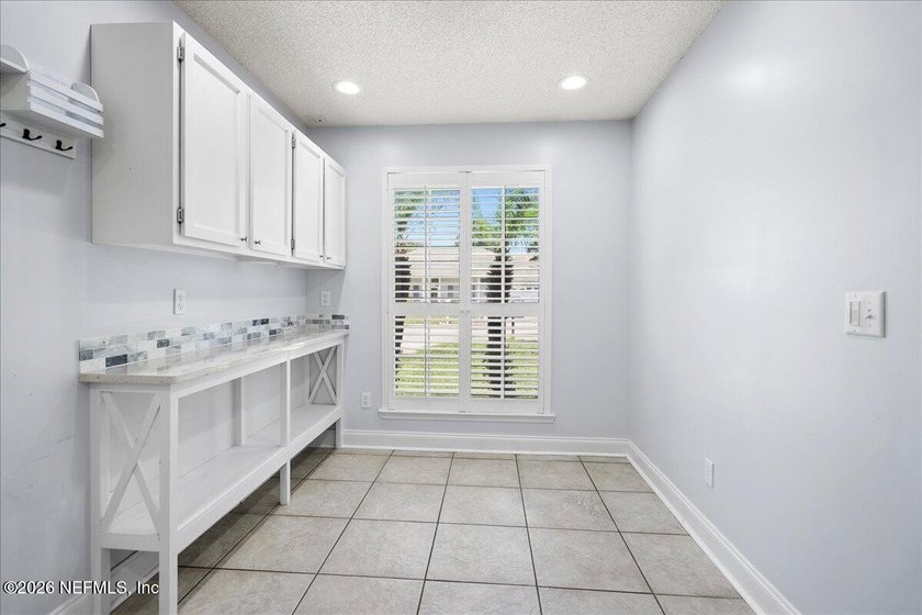 **Open House Sat 7/25 12:30 - 2:30** Welcome home to this - photo 6