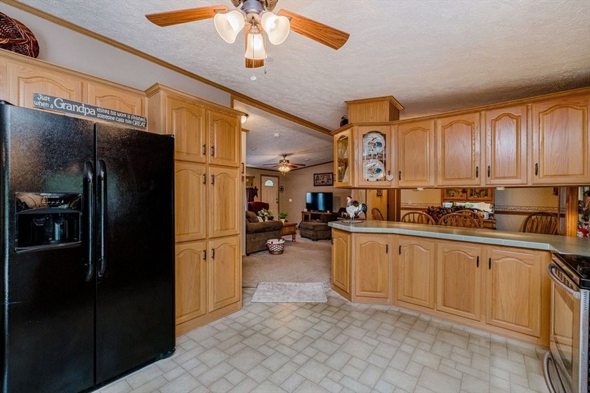 Presenting 20 Blackbird Ct, a meticulously maintained 2003 home - photo 24