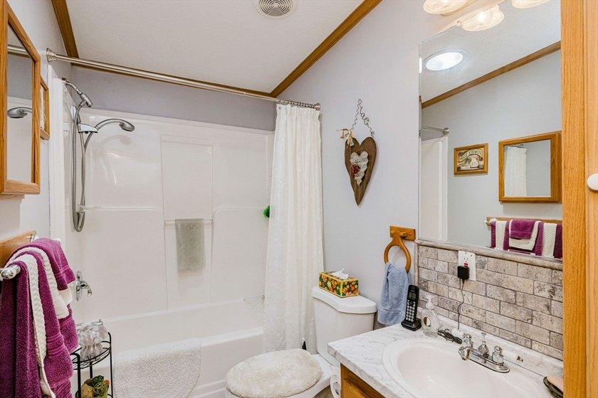 Presenting 20 Blackbird Ct, a meticulously maintained 2003 home - photo 34