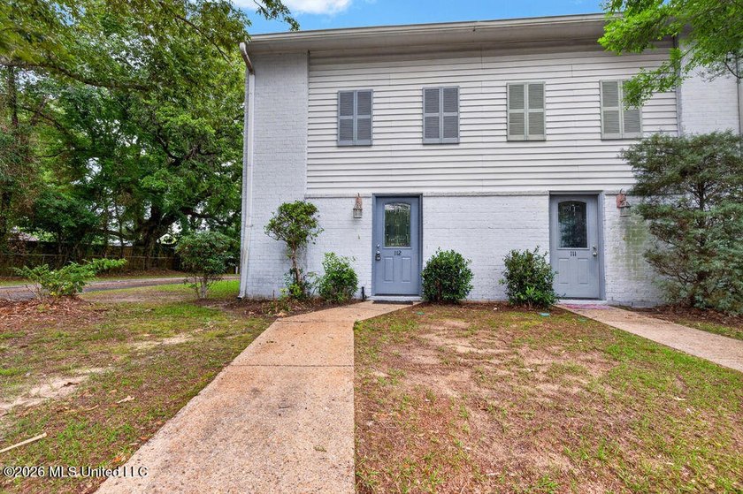 Discover coastal living at its finest with this charming 1 - photo 2