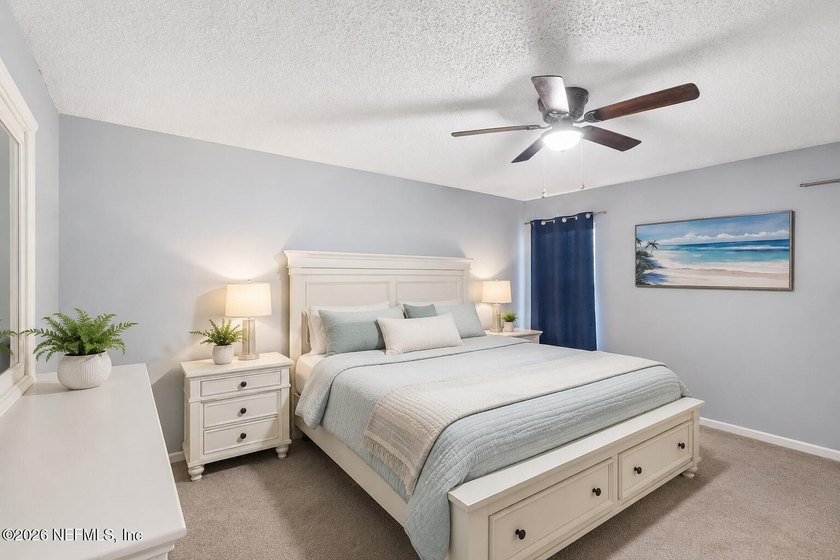 Welcome to Hickory Lakes, where comfort, convenience, and - photo 7